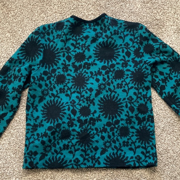 Vintage Green and Black Women’s Jantzen sweater - Picture 5 of 5
